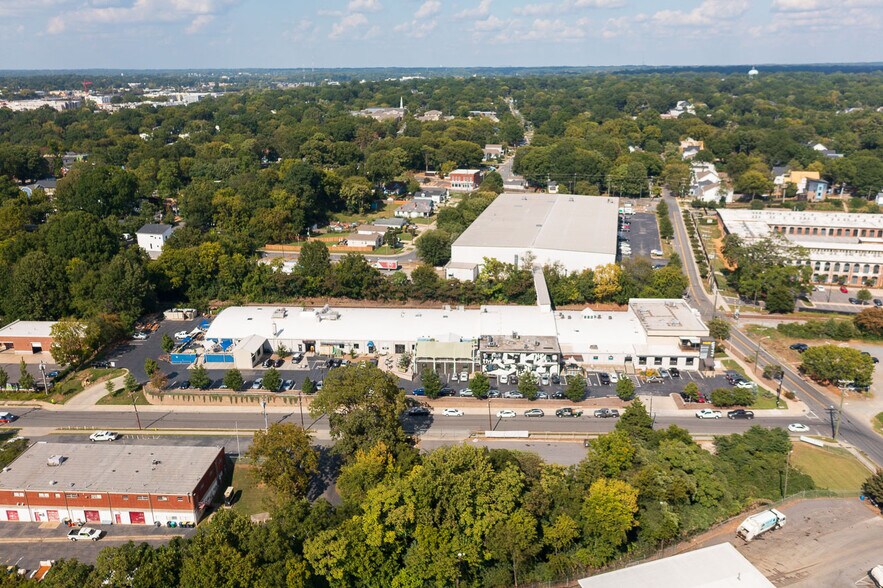 More Photos Of 933 Louise Ave, Charlotte Storefront For Lease