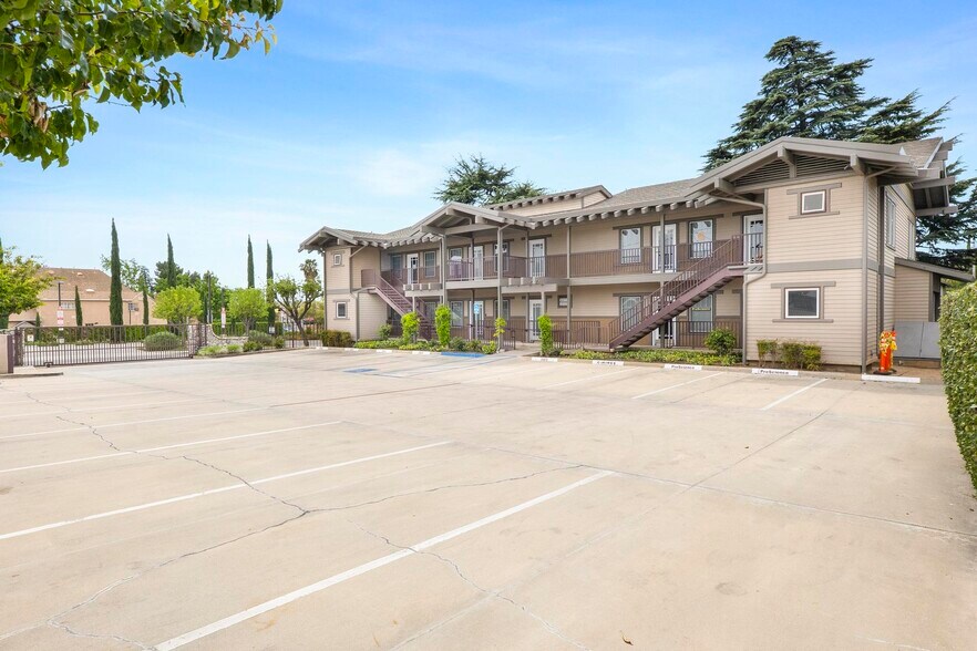 More Photos Of 437 N Riverside Ave, Rialto Loft Creative Space For Sale