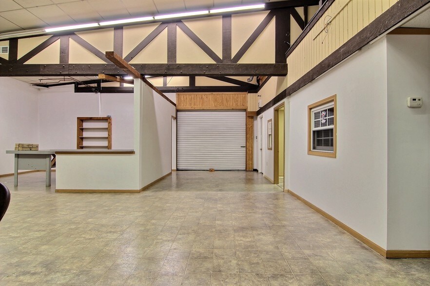 More Photos Of 2701 W 45th Ave, Gary Light Distribution For Lease