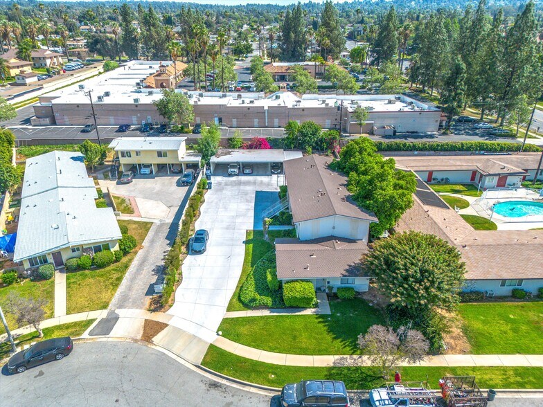 More Photos Of 32 N San Mateo St, Redlands Apartments For Sale