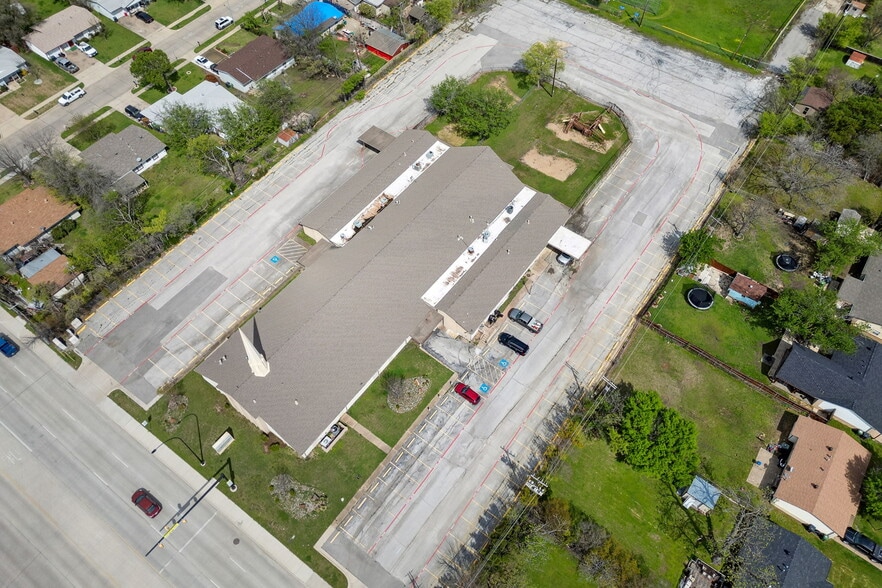 More Photos Of 1919 S Collins St, Arlington Religious Facility For Sale