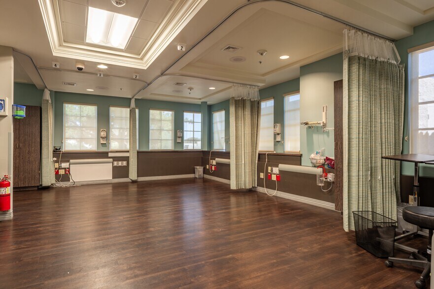 More Photos Of 3525 Warm Springs rd, Las Vegas Office For Lease