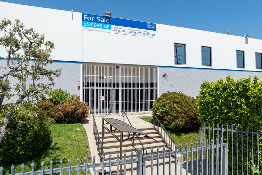 More Photos Of 12930 Bradley Ave, Sylmar Warehouse For Lease