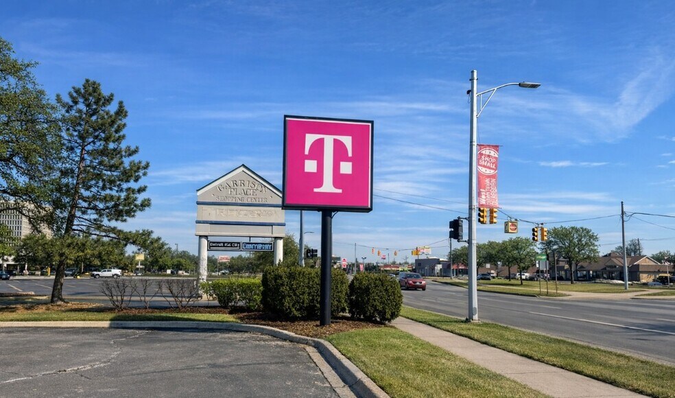 More Photos Of 23050 Michigan Ave, Dearborn Freestanding For Lease