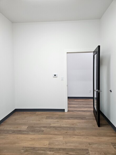 More Photos Of Doak Blvd, Ripon Warehouse For Lease