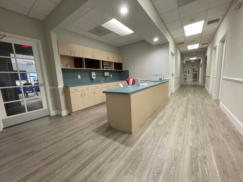 More Photos Of 1100 S Federal Hwy, Deerfield Beach Medical For Lease