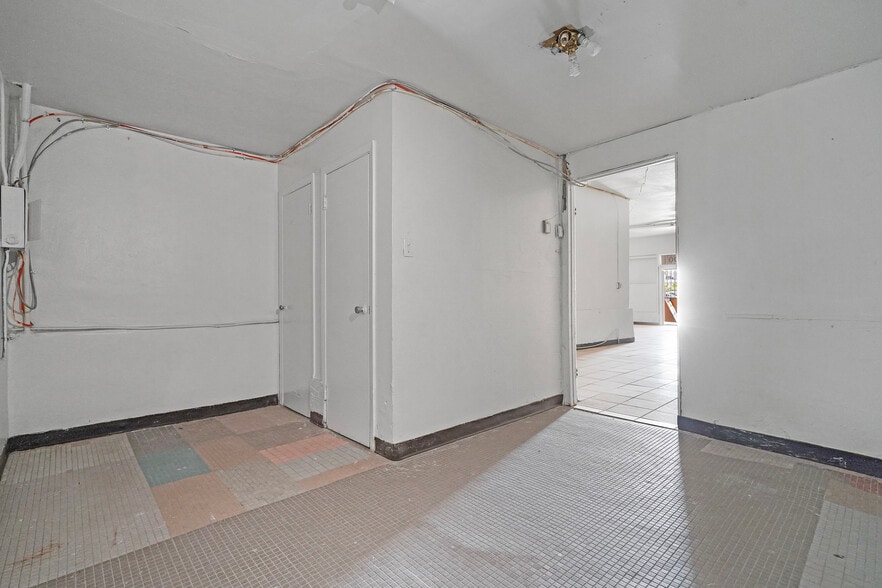 More Photos Of 1600 Wyoming Ave, El Paso Storefront Retail Residential For Sale