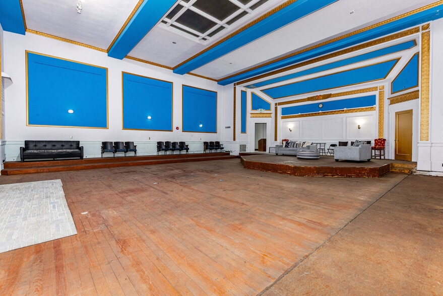 More Photos Of 6819 Vine St, Cincinnati Lodge Meeting Hall For Sale