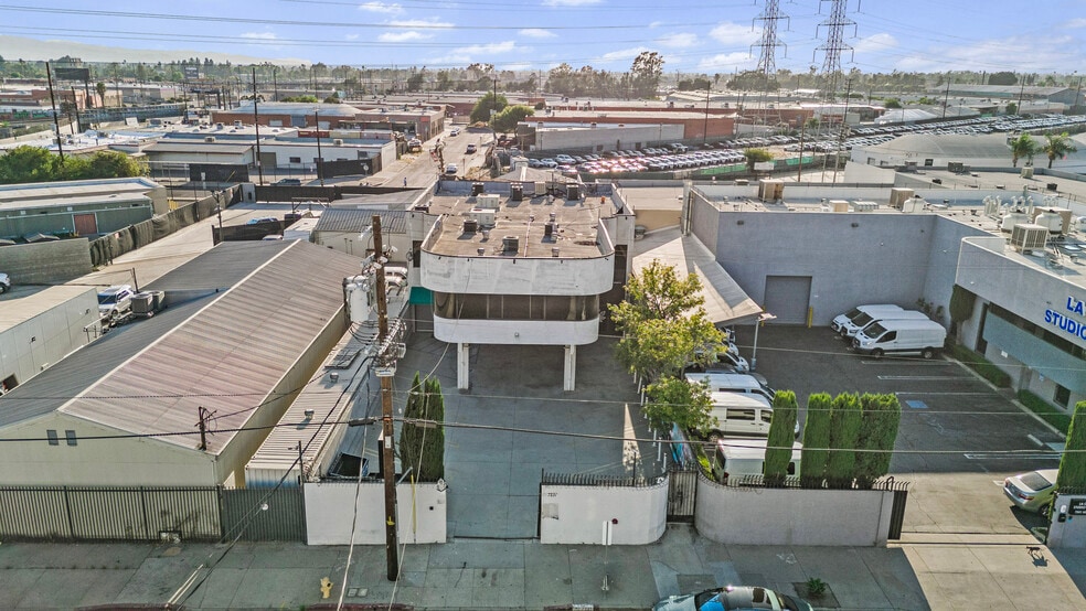 More Photos Of 7231 Hinds Ave, North Hollywood Warehouse For Sale