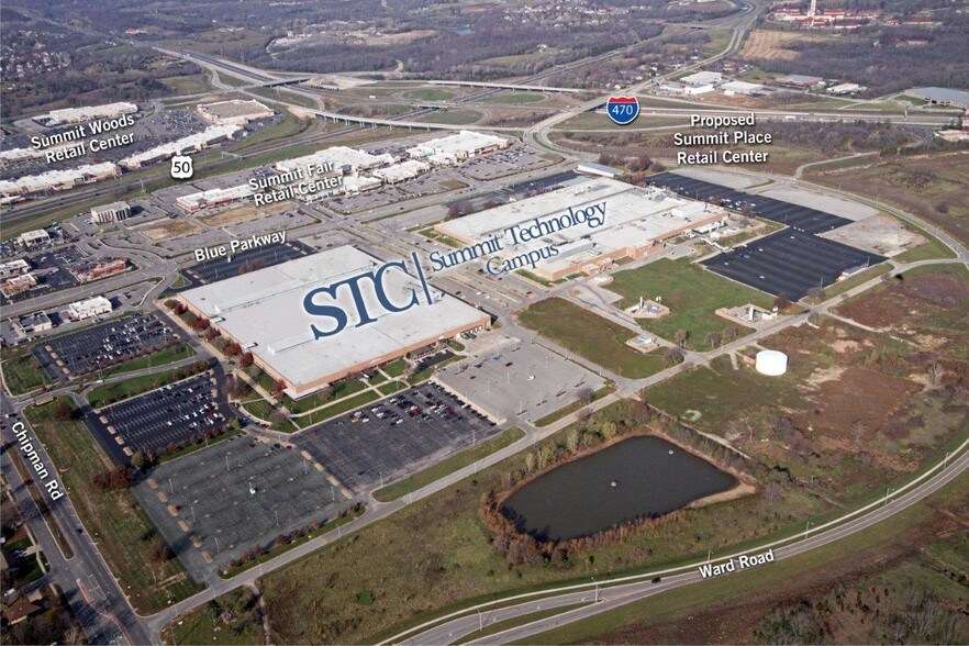 More Photos Of 800-850 NW Chipman Rd, Lee's Summit Office For Lease