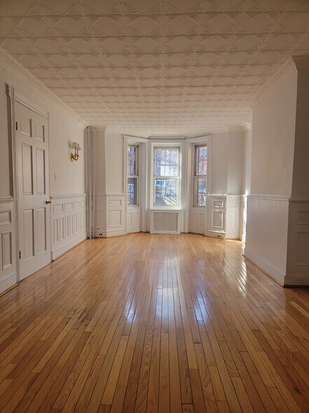 More Photos Of 419 36th St, Brooklyn Multifamily For Sale