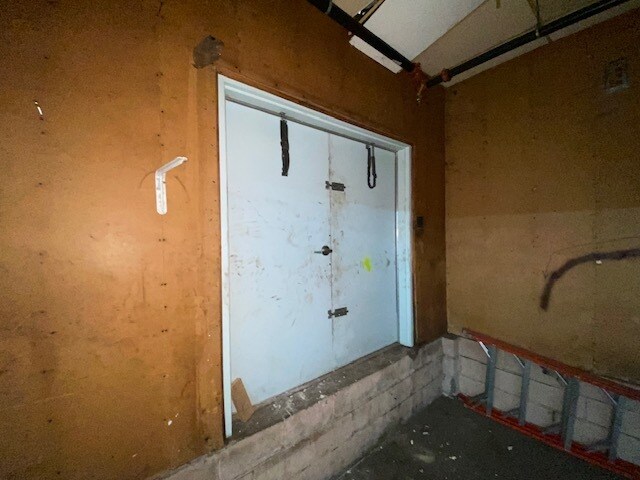 More Photos Of 2525 Dixon St, Stevens Point Light Manufacturing For Lease