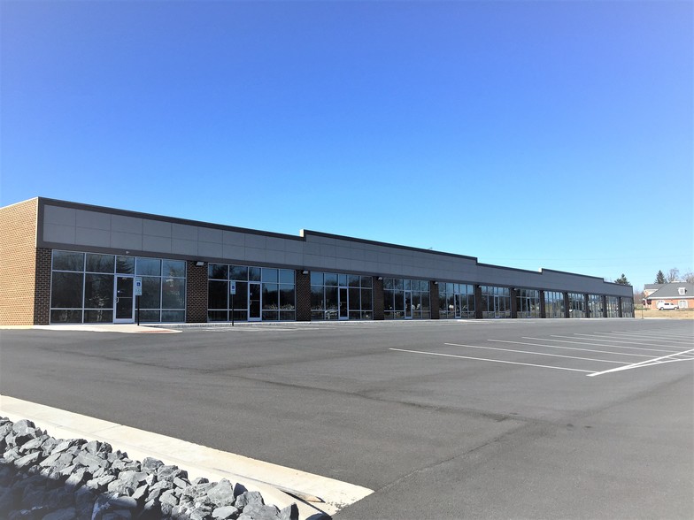 More Photos Of 36 Parkway Ln, Fishersville Storefront Retail Office For Lease