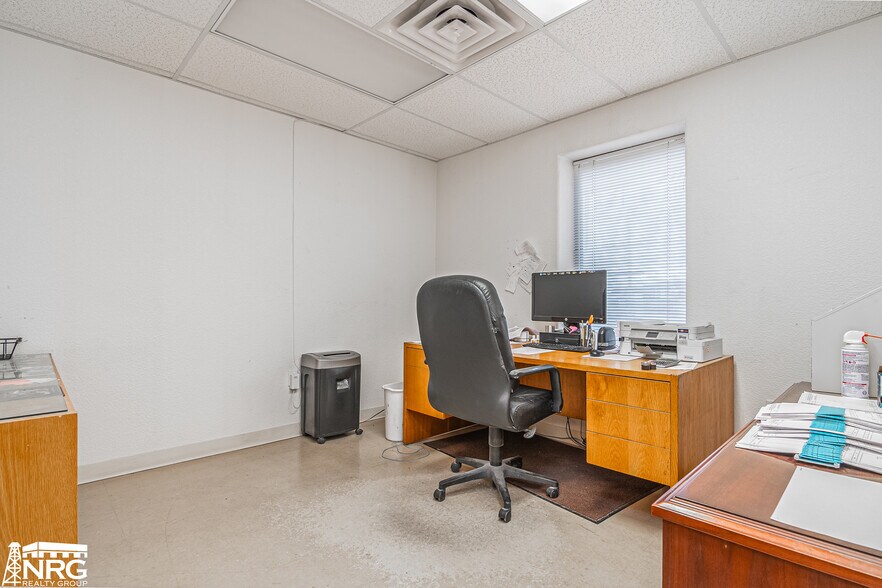 More Photos Of 2550 Emmihoff, Odessa Manufacturing For Lease
