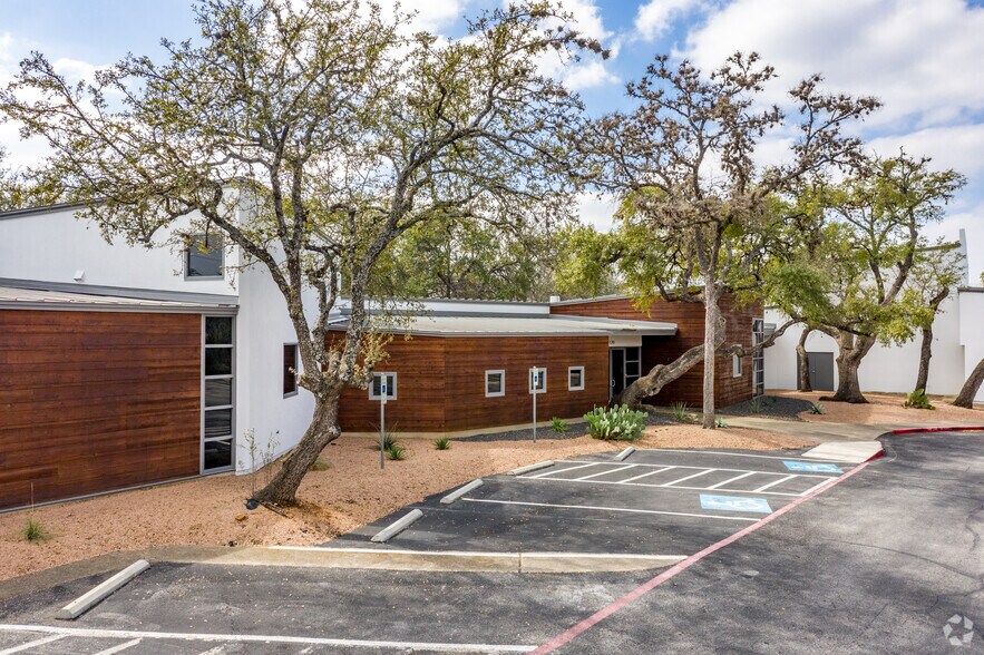 Primary Photo Of 120 Chula Vis, San Antonio Office For Sale