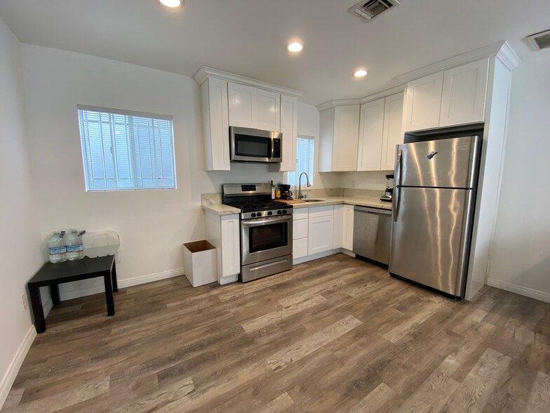More Photos Of 748 Washington Blvd, Marina del Rey Office Residential For Lease