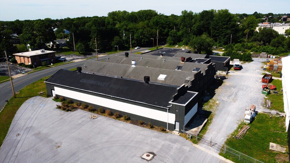 More Photos Of 700 E 1st St, Hagerstown Warehouse For Lease
