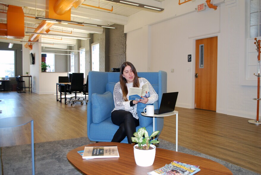 More Photos Of 513 Prince Edward St, Fredericksburg Office For Sale