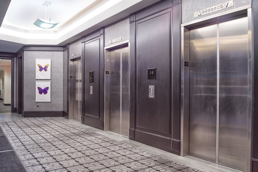 More Photos Of 555 W Beech St, San Diego Office For Lease