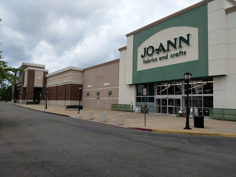 More Photos Of EASTCHASE Pky, Montgomery Unknown For Lease