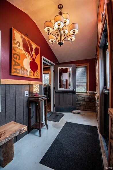 More Photos Of 417 W Dominick St, Rome Bar For Sale