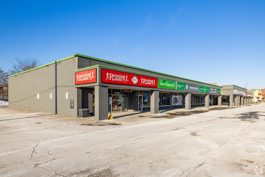 More Photos Of 1508-1518 Merivale Rd, Nepean Storefront For Lease