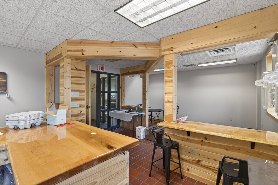 More Photos Of 1201 Water St, Stevens Point Storefront Retail Office For Sale
