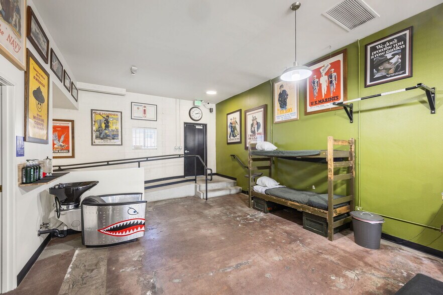 More Photos Of 21627 Sherman Way, Canoga Park Storefront For Sale