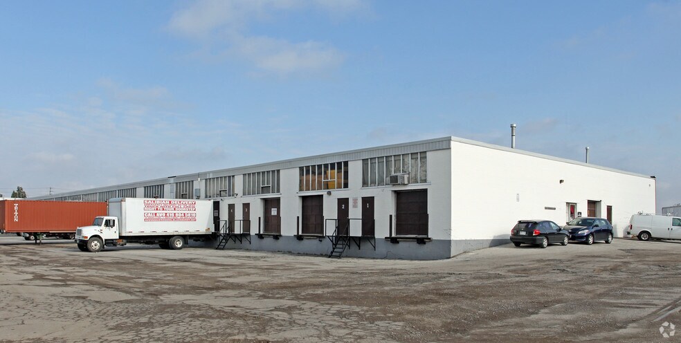 More Photos Of 1179 Finch Ave, Toronto Warehouse For Lease