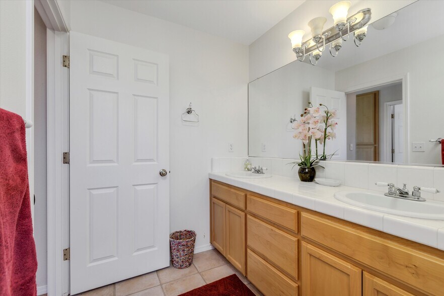 More Photos Of 5055 Rancho La Loma Linda Dr, Paso Robles Specialty For Sale