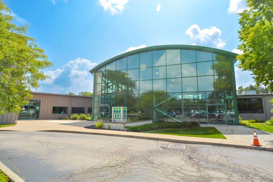 More Photos Of 888 Dayton St, Yellow Springs Warehouse For Lease