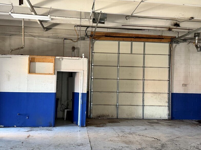 More Photos Of 600 E 11th St, Pueblo Auto Repair For Sale