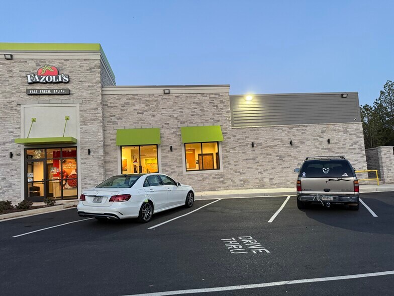 More Photos Of 207 Bullsboro Dr, Newnan Fast Food For Sale