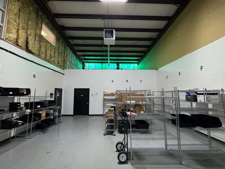 More Photos Of 2445A Old Philadelphia Pike, Lancaster Flex For Lease