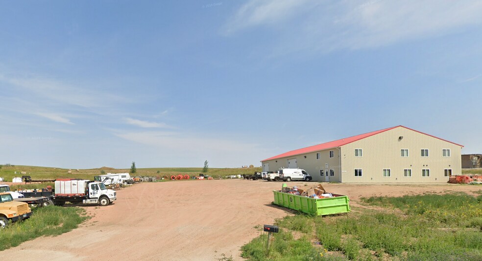 Primary Photo Of 836 38th Ave E, Dickinson Flex For Sale