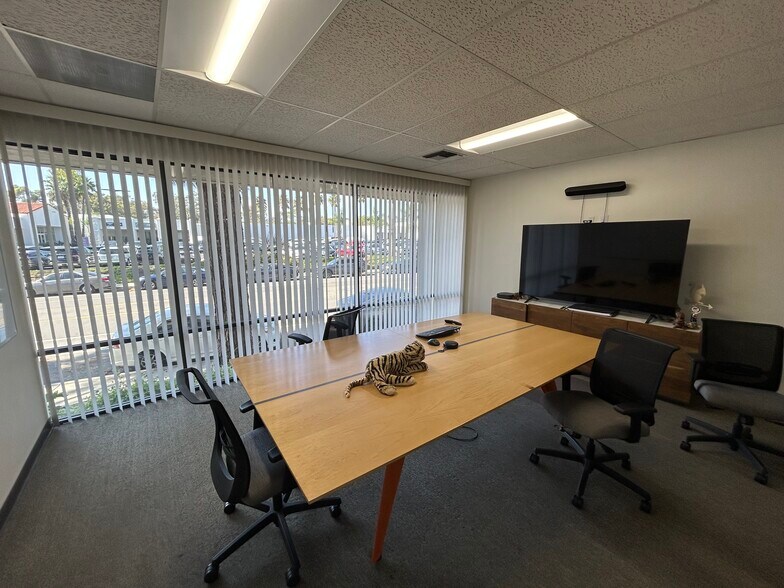 More Photos Of 360 S Hope Ave, Santa Barbara Office For Lease