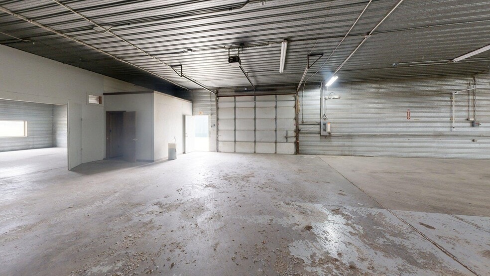 More Photos Of 16335 Lima Rd, Huntertown Light Manufacturing For Lease