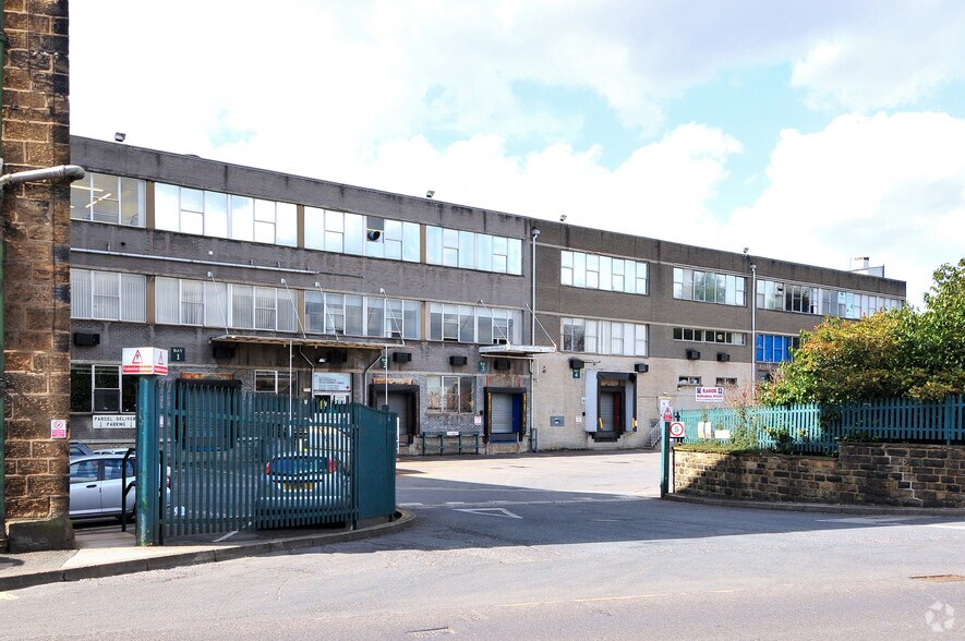 More Photos Of Lawkholme Ln, Keighley Manufacturing For Lease