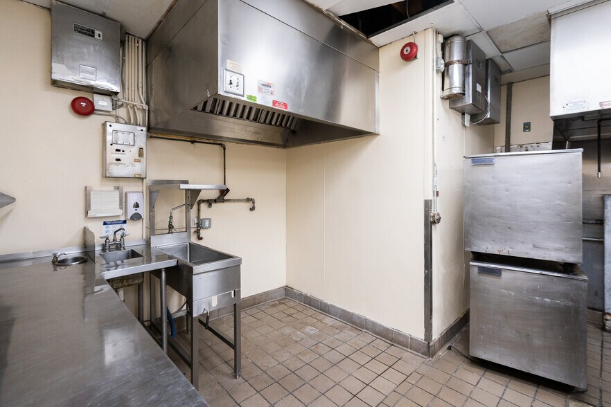 More Photos Of 3162 S Atlantic Ave, Daytona Beach Shores Restaurant For Lease