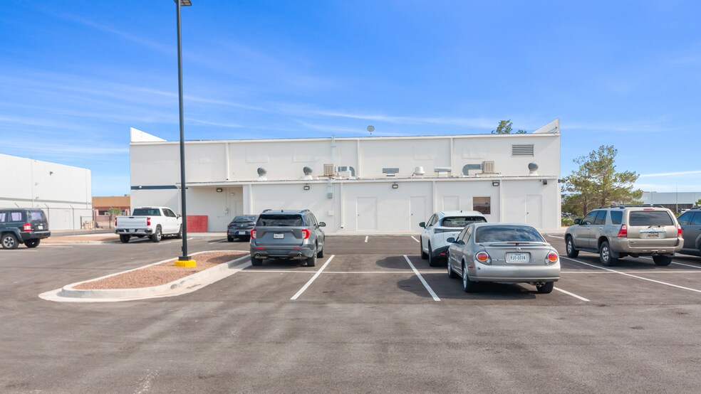 More Photos Of 13 Founders Blvd, El Paso Office For Sale