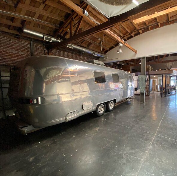 More Photos Of 1446 E Washington Blvd, Los Angeles Manufacturing For Sale