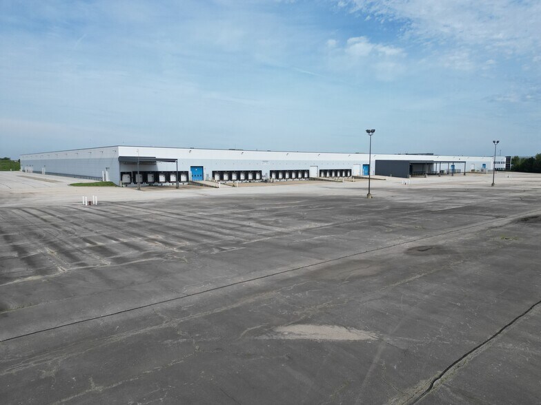 More Photos Of 2700 Ellis Dr, Joliet Warehouse For Sale