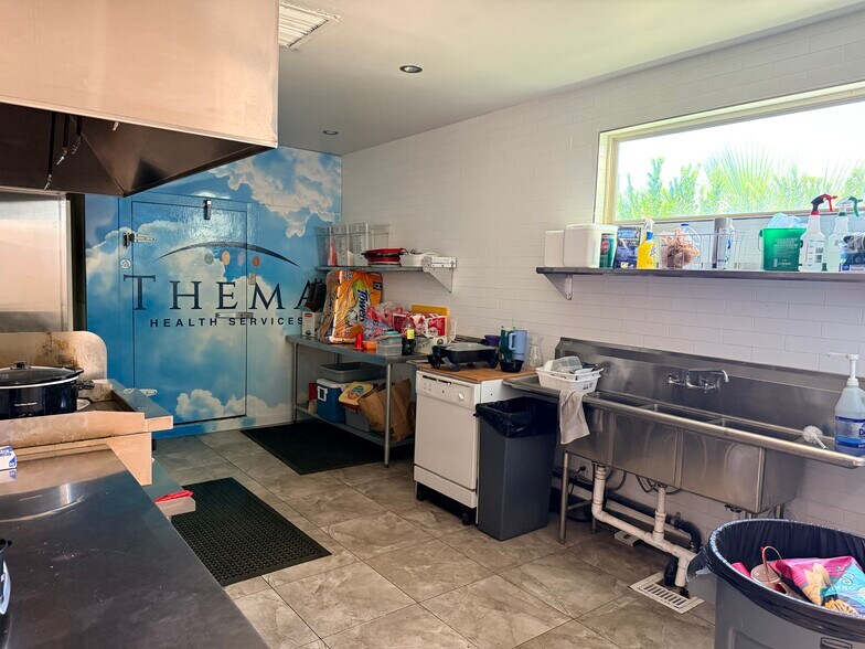 More Photos Of 1725 E Osborn Rd, Phoenix Office For Sale