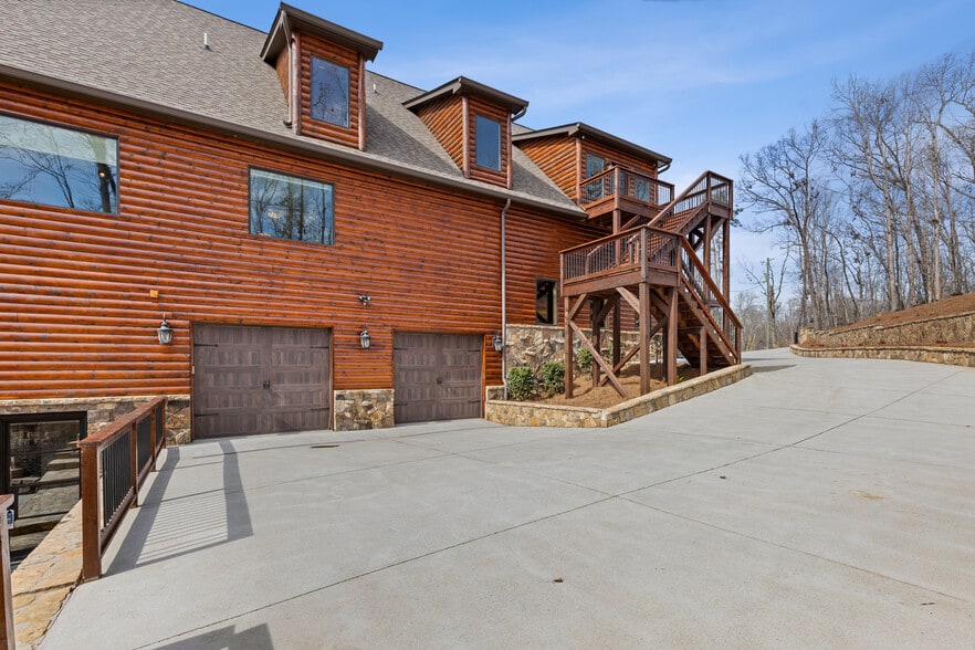 More Photos Of 5735 Archer Ave, Cumming Apartments For Sale