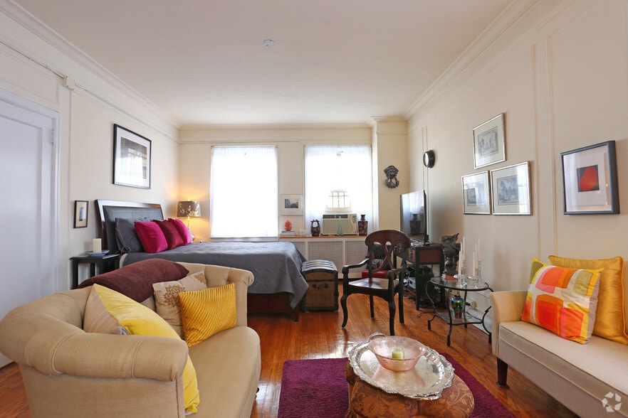 More Photos Of 135 S 20th St, Philadelphia Apartments For Lease