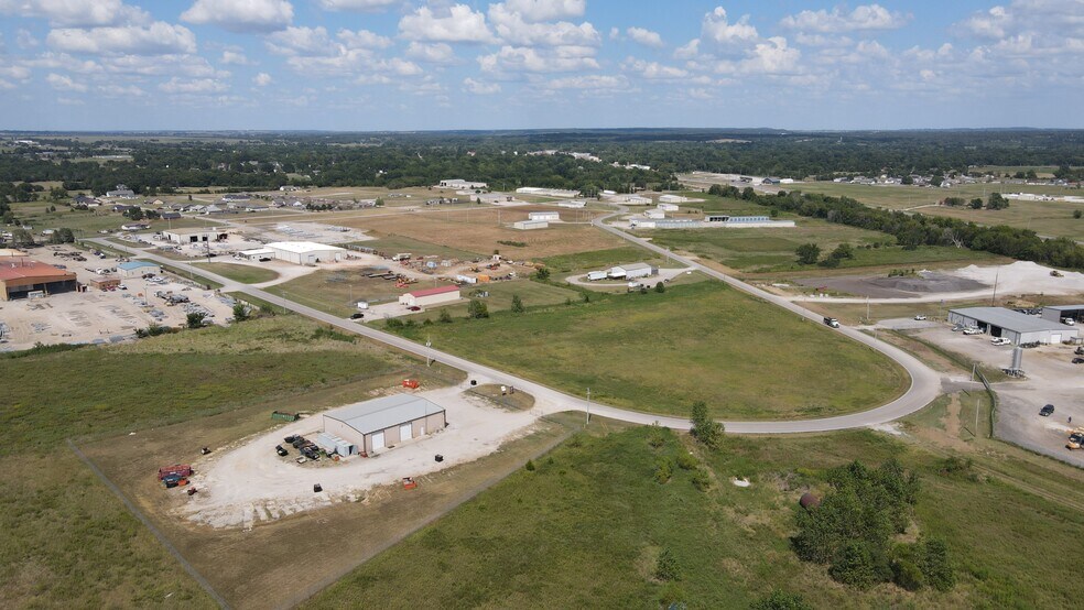 More Photos Of 6082 S Industrial Dr, Chelsea Manufacturing For Sale