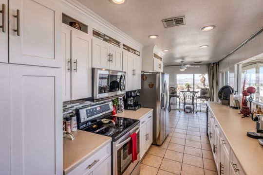 More Photos Of 468 Sunfield Dr, Lake Havasu City Specialty For Sale