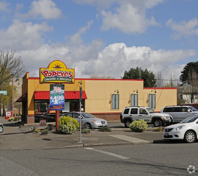 Primary Photo Of 3120 NE Martin Luther King Blvd, Portland Fast Food For Sale