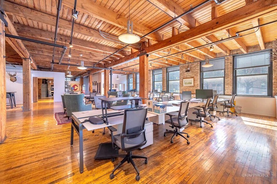 More Photos Of 1123 W Washington Blvd, Chicago Office For Lease