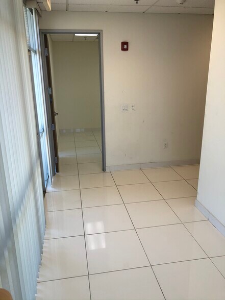 More Photos Of 9220-9268 1/2 Hall Rd, Downey Manufacturing For Sale